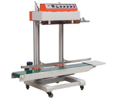 Cina QLF-1680 Automatic Continuous Vertical Rice Chips Nuts Bag Sealing Machine With Solid-Ink Printing in vendita