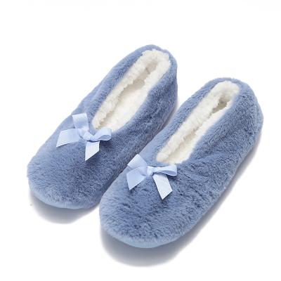 China Autumn And Winter Home Use Breathable Slipper Occupying Adds Velvet Warm Couples Winter Hairy Slippers For Wom for sale