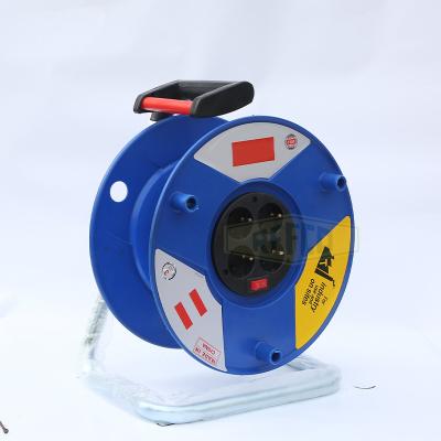 China Industrial Equipment 4 Way EU Plugs IP44 Iron 40m 25m Extension Cable Reel Retractable Drum for sale