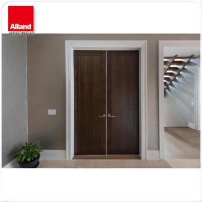 China Swing Light Brown Stained Walnut Wood Veneer Interior Bedroom Door For Home for sale