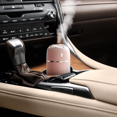 China Convenient Car Humidifier 300ml USB Air Vehicle Mini Convenient Humidifier for sale