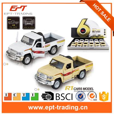 China Diecast Toy 1:32 Alloy Pull Back Metal Toy Diecast Car In Display Box for sale