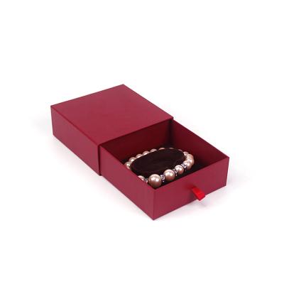 China Morden Design Luxury New Vintage Cardboard Paper Jewelry Bracelet Box Red Velvet Lining Jewelry Case With Custom Logo for sale