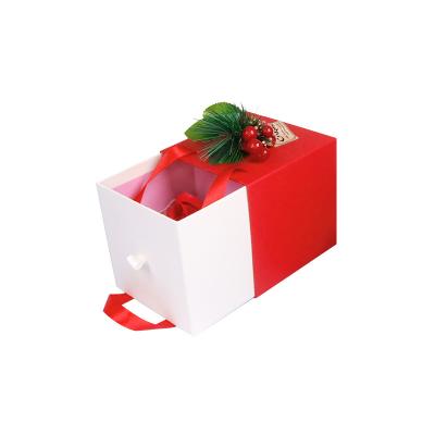 China Gift & Beautiful Craft Christmas Gift Cardboard Gift Box Packaging Simulation Red Paper Fruit Paper Decoration Sheet With Handle for sale