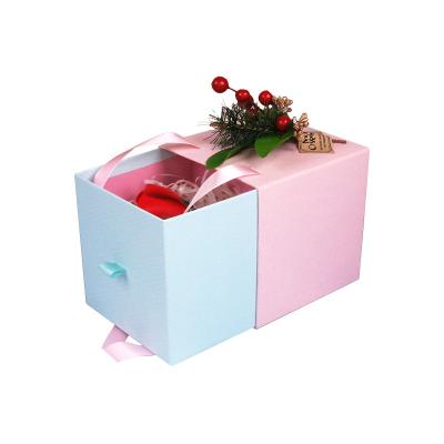 China Gift & Beautiful Craft Christmas Gift Cardboard Gift Box Packaging Simulation Leaf Red Rose Fruit Paper Decoration With Handle for sale