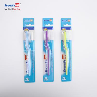 China Manual High Quality ISO CE Approved Cheap Travel Massage Gum Adult Toothbrush 215 for sale