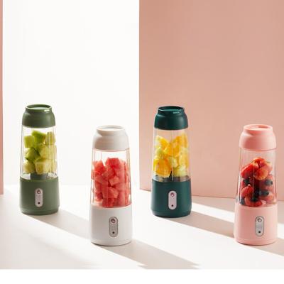 China Fashionable Low Noise All In One New USB Rechargeable Fruit Vegetable Extractor Pure Plastic Pure Slow Juicer for sale