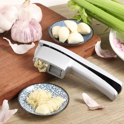 China Kitchen New Viable High Viable Classic Handheld Household Productivity Plastic Garlic Press for sale