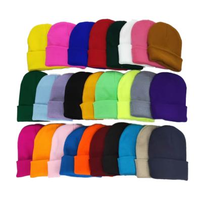 China COMMON Ready To Ship Plain Dyed 100% Acrylic Warm Beanie Hats , Unisex Winter Hats Multicolor Knitted Custom Logo for sale