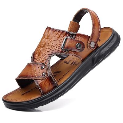 China Outdoor wholesale price lightweight genuine leather sandals men in summer soft anti-skid soft cool men's shoes summer plain sandals for sale