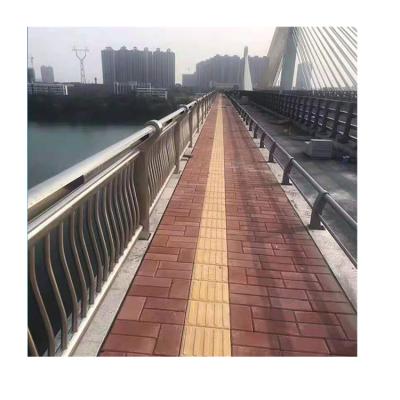 China Corrosion Resistant China Wholesale Large Stainless Steel Foot Bridge Traffic Guardrail Railing for sale