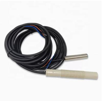 China Proximity capacitive sensor Plastic capacitance npn capacitive proximity sensor price of flat capacitive sensor pnp m18 m12 8mm 20mm for plastic detection for sale