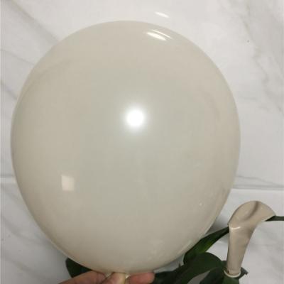 China Promotional toy new color 2.2g 10 inch sand summer white globos birthday balloon decorative balloons for sale