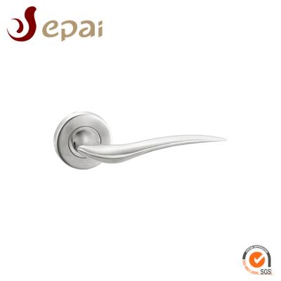 中国 modern stainless steel door lever handles for interior bedroom door 販売のため