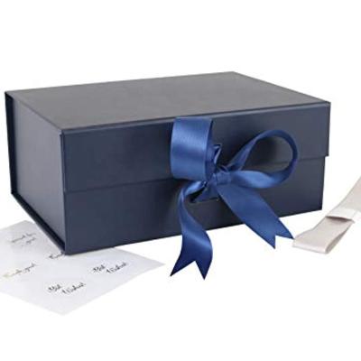 China Recycled Materials Gracesmart Giftbox Classic Large Folding Luxury Blue Magnetic Folding Gift Box Classic Presentation Gift Box Box Personalized Large for sale