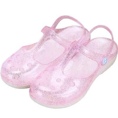 China Clear PVC CUSHIONING Crystal Toe Non Slip Croc Beach Clogs Hole Slippers Sandals Women Freeze Shoes for sale