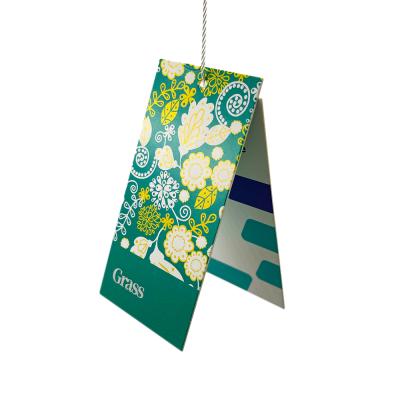 China Recyled Customized Printing Apparel 300gsm Cardboard Garment Hanging Swing Tag for sale