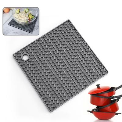 China Tripod Mat High Quality Durable Multifunctional Non-slip Reusable Square Reusable Kitchen Silicone Mats And Pads Durable All-season for sale