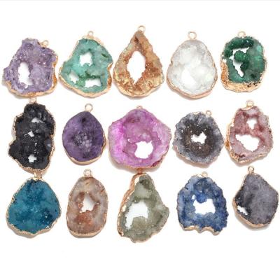 China Irregular Europe Quartz DIY Jewelry Gift Healing Chakra Gemstone Crystal Reiki Pendant for sale