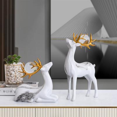 China Wholesale Minimalist Art Resin Table Nordic Reindeer Animaml Design Decoration Christmas Ornaments For Home Office Decor Living Room for sale