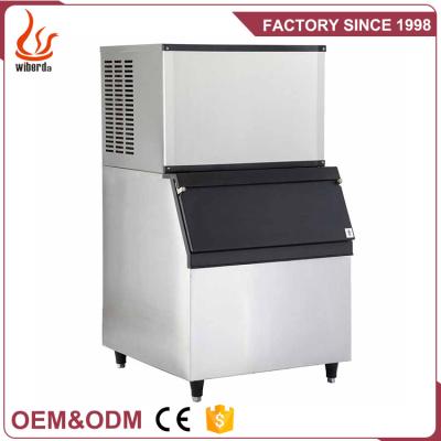 China Stainless Steel And Plastic 300kg/24h Hot Refrigerating Cube Ice Machine In Wiberda Big Sale China Supplier R135a/R404 for sale