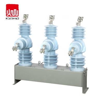 China Outdoor Outdoor Three Phase Pole Mounted 20kV 24kV ACR High Voltage Vacuum Circuit Breaker for sale