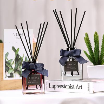 China Decorative Rattan Sticks Best KOMEITO Luxury Glass Perfume Bottle Reed Diffuser Home Viable Fragrance With Scented Sticks for sale