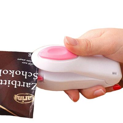 China Amazon Sell Kitchen Accessories Tools Mini Portable Food Clip Heat Sealing Machine Viable Hot Sealer for sale