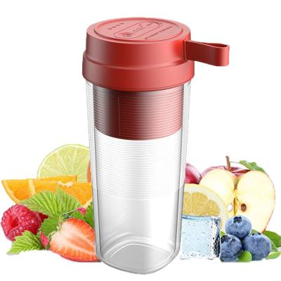 China Portable Car Home Mini Fruit Blender Juicer for sale