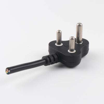 China 2021 Withstand Voltage Hot Selling Three-pin Plug Black Power High Quality Plug Adapter for sale