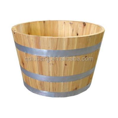 China 2017 New Design Modern Wooden Barrel Pot Garden Wooden Flower Planter for sale