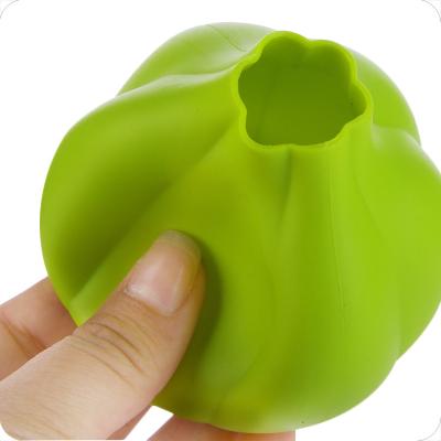 China Viable Garlic Silica Gel Peeler For Peeling Garlic By Hand To Remove Peeler Machine Creative Garlic Press for sale