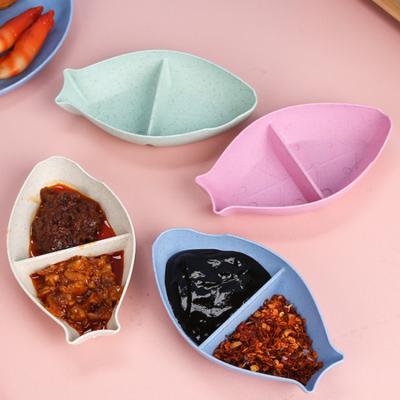 China Stocked Plastic Dish of Straw Soy Fishes Shape Wheat Sauce for sale