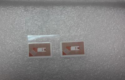 Chine Papier matériel anticontrefaçon auto-adhésif de PVC d'ABS des labels RFID 13.56mhz à vendre