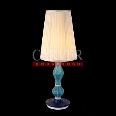 China European style table lamp desk lamp blue ceramic arabic blue ceramic decorative lamp with fabric lampshade for sale