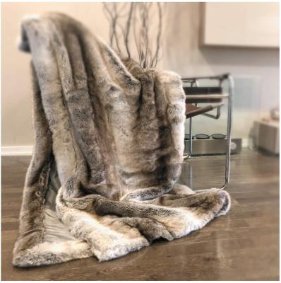 China Anti-pilling Good Price High Quality Fur Blanket Throw Faux Fur Blanket for sale