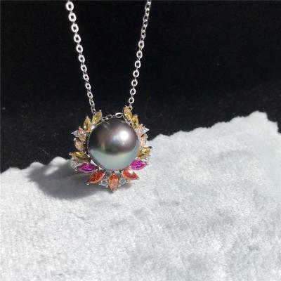 China FASHIONABLE Black Pearl Necklace Sunny Pendant Pearl Luxury Party Colurful Zircon Sterling Silver Peacock Green Tahiti Pearl Necklace for sale