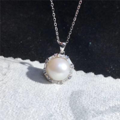 China Wholesale Newest Fashion Pearl Pendant Necklace Sterling Silver Freshwater Pearl Concise TRENDY Simple Circle Round Pearl Pendant Necklace for sale