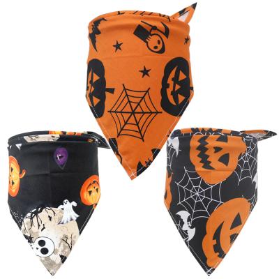 China Viable Wholesale Halloween Pet Triangle Scarf Pumpkin Printed Halloween Bandana for Dogs and Cats for sale