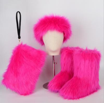 China Keep Warm 2020 Wholesale Custom Fashion And Leather Bag Durable Leather Hat Boot Cover Faux Fur Fox Three Piece Set for sale