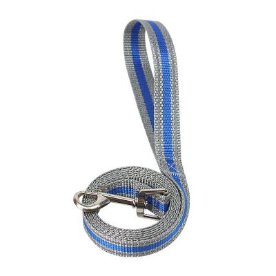 China Good Quality Fashion Promotional Comfortable Reflective Ribbon Dog Grip Strong Viable But Colors Leash for sale