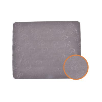 China Emboss Printing Buff Eye Glass Cleaning Cloth , Microfiber Monocle Bulk Cleaning Cloths 15*18cm for sale