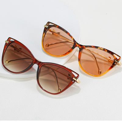 China Retro Cat Eye Sunglasses Women Luxury Rectangle Coating Mirror Round Female Eyewear Men Oculos De Sol Oversized Vintage Sun Glass for sale