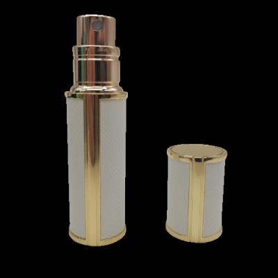 China Lurury Gold PU Perfume Sterilize Mist Bottle Round Glass Perfume Atomizer Custom Logo Frasco Spray Enche Por Baixo for sale