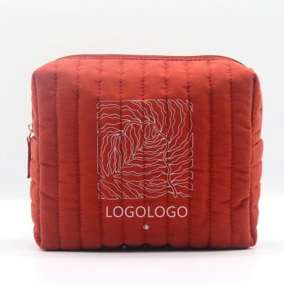 China Normcore / Minimalist New Products Quilted Cotton Organic Makeup Bag Warm Red-orange Quilting Dots River Pattern Square Shape Cloth Cosmetic Bag for sale