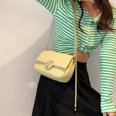 China 2022 new fashionable niche design advanced texture women's shoulder bag cross-body fashion soft women's bag for sale