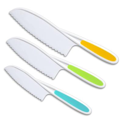 China New Arrival Cute Kitchen Cooking Nylon Plastic Edges BPA Free Kids Knife Set In 3 Sizes/Colors For Fruit Bread Cake for sale