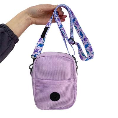 China Durable Outdoors Fit Designer Dog Pouch Bags Travel Pet Treat Bag Dog Training Walking Waste Pouch for sale