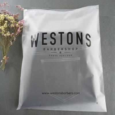 China Manufacturer Recyclable Supplies Customized Biodegradable Frosted Zipper Lock Bag Sealing Packaging Bags Hoodies / Shirt Pants With Logo for sale