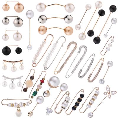 China Crystal Pearl Brooch Pins Sweater Shawl Cuts Faux Pearl Rhinestones Collar Pin For Women Girls Apparel Dress Up Decoration Accessories for sale